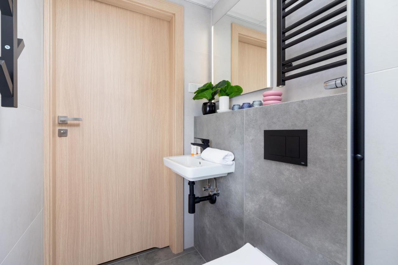 Modern Apartments Śródmiescie Kraków by Renters Exterior foto